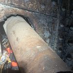 Ancien coude en fonte DN150 dÃÂ©posÃÂ© lors du remplacement, Paris 17