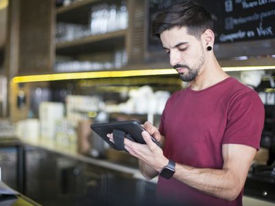 Shipment Tracking: How Universal Parcel Tracking Services Work
