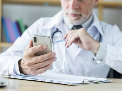 Transforming-Healthcare-Communication-with-SMS-API