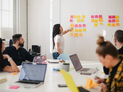 branstorming dans agence communication