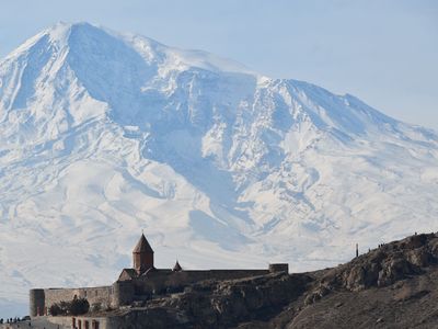 Mont Ararat enneigÃÂ© sur le haut plateau armÃÂ©nien