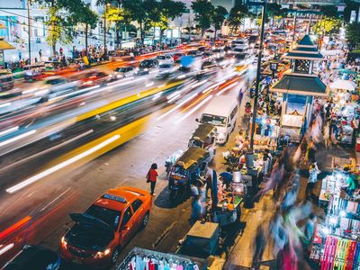 ThaÃÂ¯land, ciculation de nuit, lumiÃÂ¨res