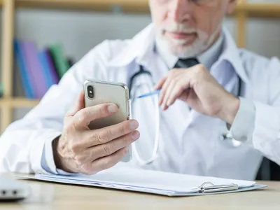 Transforming-Healthcare-Communication-with-SMS-API