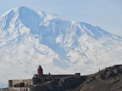 Mont Ararat enneigÃÂ© sur le haut plateau armÃÂ©nien