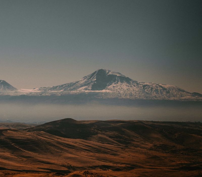 Le Mont Ararat dissimulÃÂ© derriÃÂ¨re des nuages