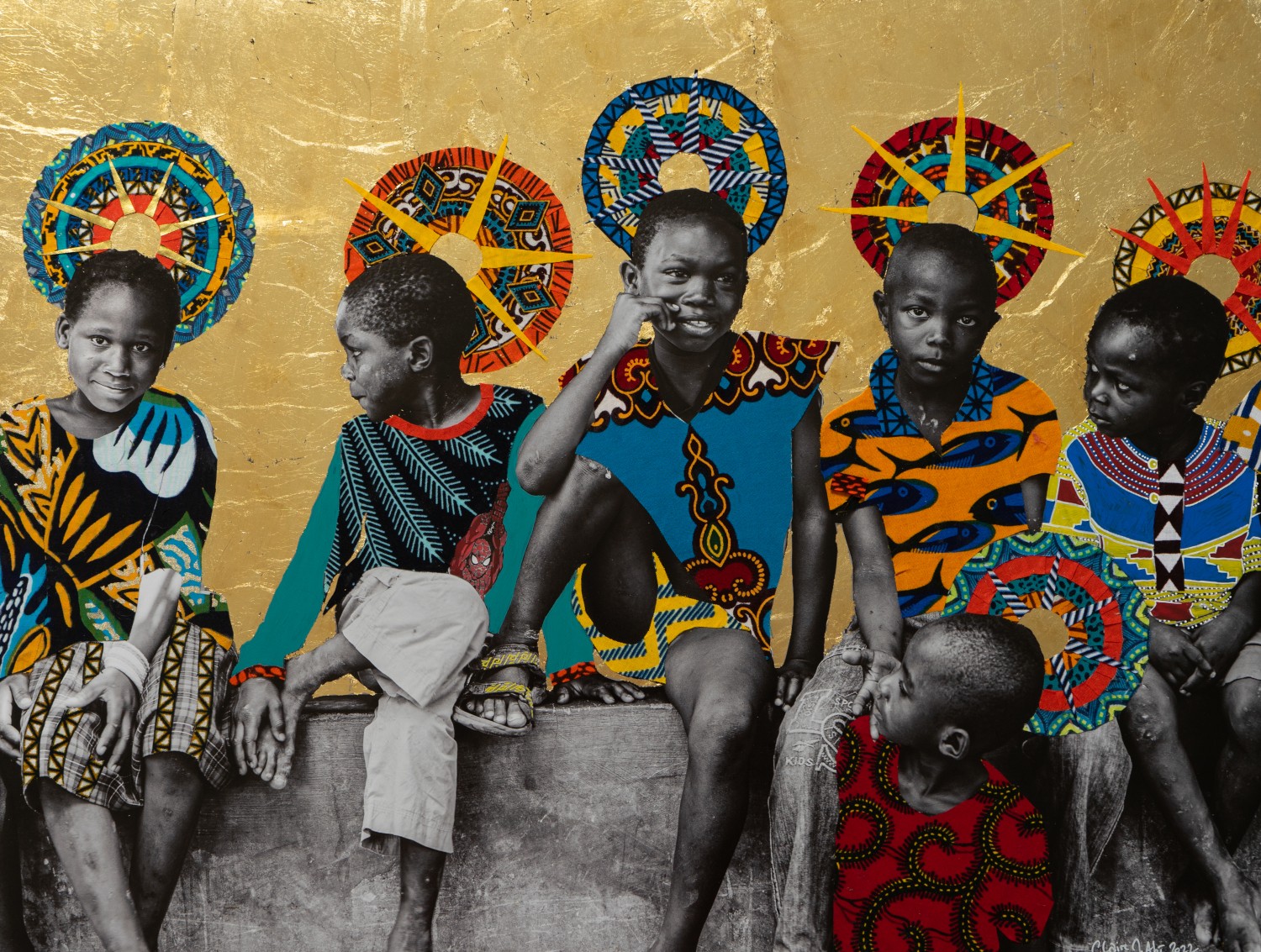 Claire Marboeuf - Angels, 2022 - Gold leaf and wax on photography - 45X61 cm - Courtesy African Arty light