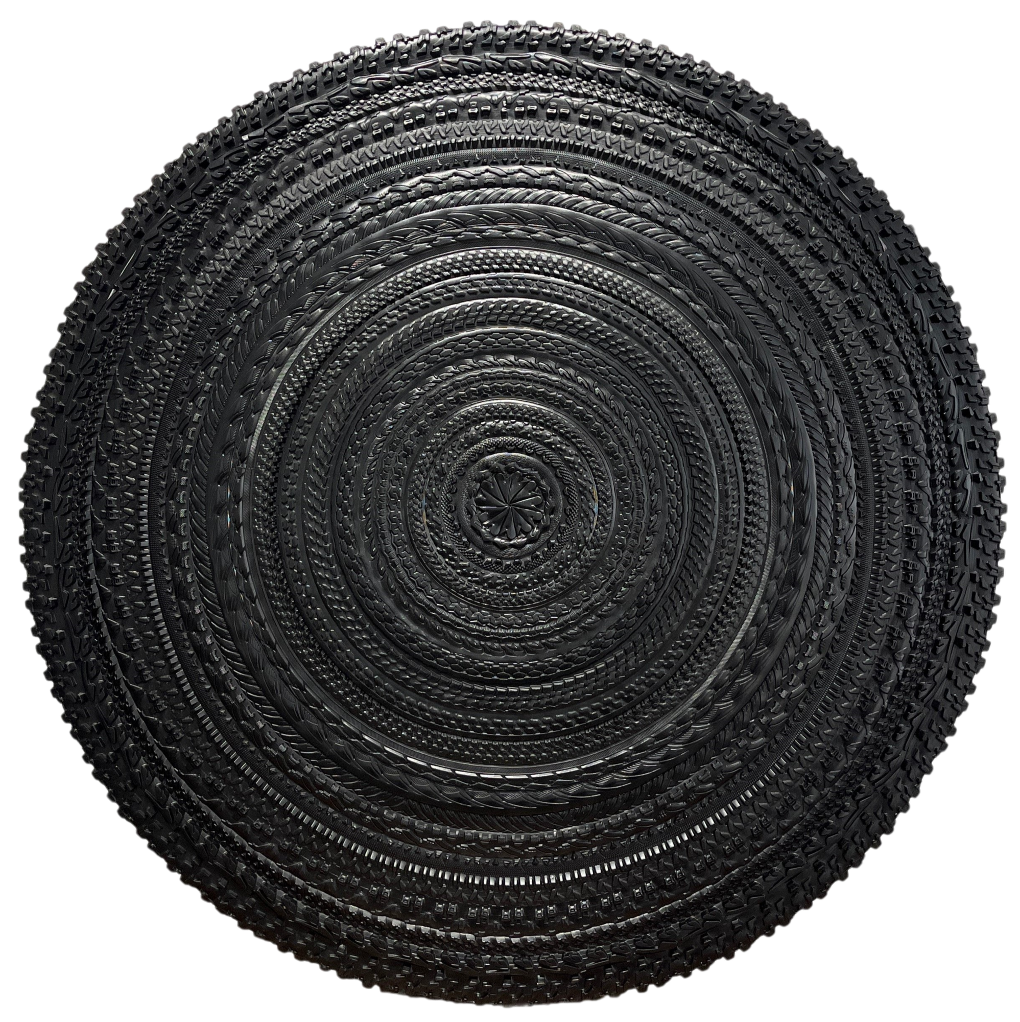 Noureddine RejRaji Ã¢ÂÂ Sans Titre, 2024 Ã¢ÂÂ pneu et caoutchouc sur panneau - 110x110cm