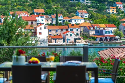 Exceptional Sea View