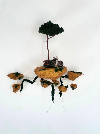 Houda Terjuman – Sheltered everywhere