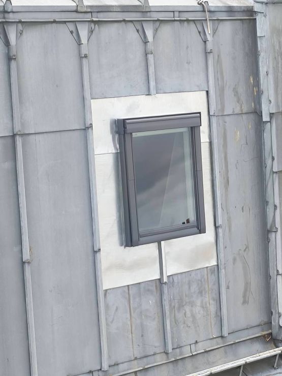 Pose d'un velux sur brisi zinc ÃÂ  paris